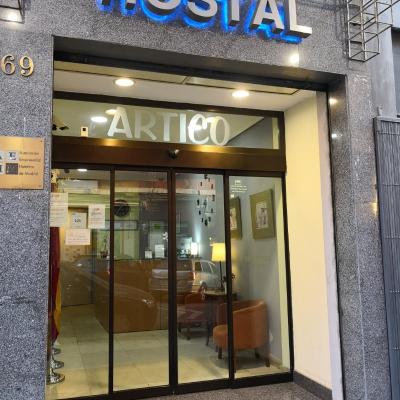 Hostal Ártico (Calle Donoso Cortés 69 28015 Madrid)