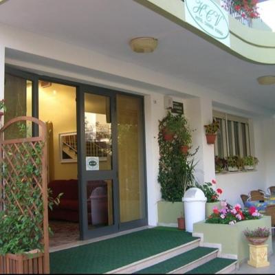 Hotel Carmen Viserba (Viale Amos Burnazzi 18  47922 Rimini)