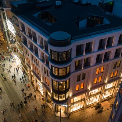 Sentire Hotels & Residences Taksim (istiklal Caddesi, Mis Sk. No:1, 34435 Taksim, Beyoğlu 34435 Istanbul)