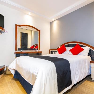 Hotel Monarca (Av. Alvaro Obregon 32, Roma Nte. 06700 Mexico)