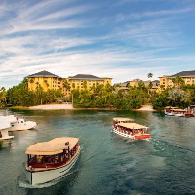 Universal's Loews Royal Pacific Resort (6300 Hollywood Way FL 32819 Orlando)