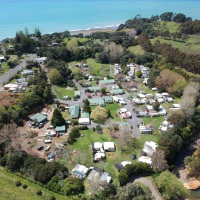 Orere Point Top 10 Holiday Park (2 Orere Point Road 2585 Auckland)