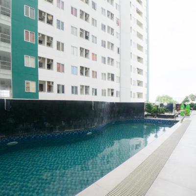 RedDoorz Apartment near Bundaran Satelit Surabaya (Jl, Kh. Abdul Wahab Siamin 251 B Dukuh Pakis, Golden City Mall. Pavilion Permata Tower 2 60225 Surabaya)