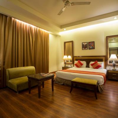 Hotel Picasso Paschim Vihar Delhi - Couple Friendly Local IDs Accepted (B-374, Meera Bagh, Outer Ring Road, Paschim Vihar, Delhi 110063 New Delhi)