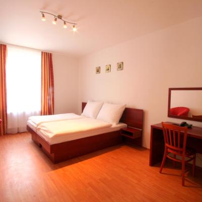Apart Hotel Susa (Jana Masaryka 49 12000 Prague)