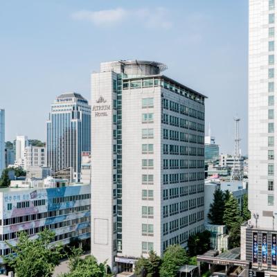 Hotel Atrium Jongno (106, Changgyeonggung-ro, Jongno-gu 03130 Séoul)