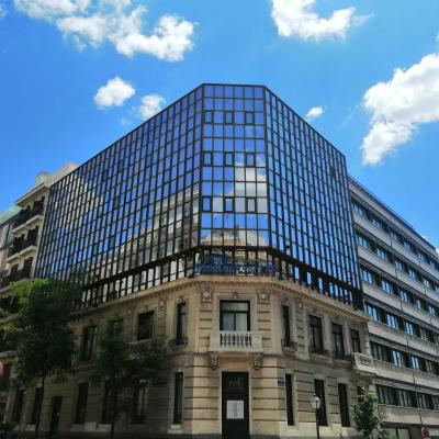 Gran Versalles (Covarrubias, 4 28010 Madrid)