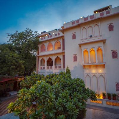 Hotel H R Palace (D157/A Kabir Marg, Bani Park. 302016 Jaipur)