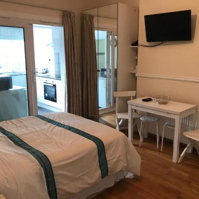 Gladstone Lodge Guest House (58 Gladstone Park Gardens - Cricklewood NW2 6JX Londres)