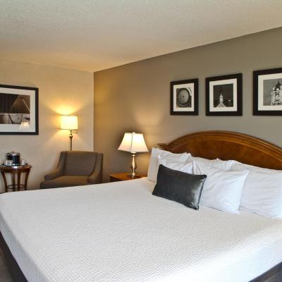 Inn at the Convention Center (420 North East Holladay Street OR 97232 Portland)