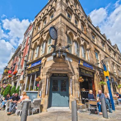 The Mitre Hotel (1-3 Cathedral Gates M3 1SW Manchester)