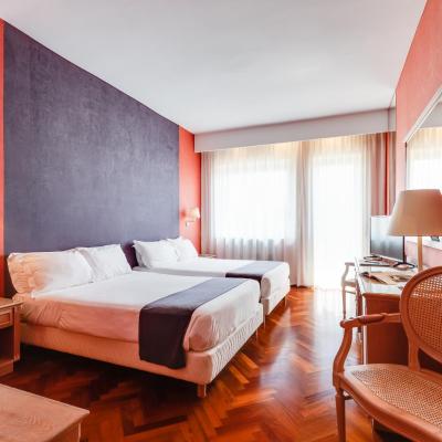 Culture Hotel Villa Capodimonte (Salita Moiariello 66 80131 Naples)
