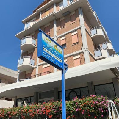 Hotel & Residence Al Mare (Via Dante Alighieri 3 (Check-in at Via Dante Alighieri 7) 30016 Lido di Jesolo)