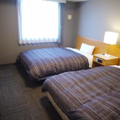 Hotel Route-Inn Niigata Kencho-minami (Chuo-ku Higashidekijima 11-14  950-0961 Niigata)