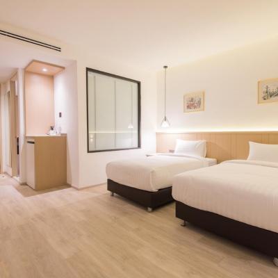 Madison Bangkok Hotel (1/6 ซ.รามคำแหง 35 (ศิริเจริญ) ถ.รามคำแหง หัวหมาก 10240 Bangkok)