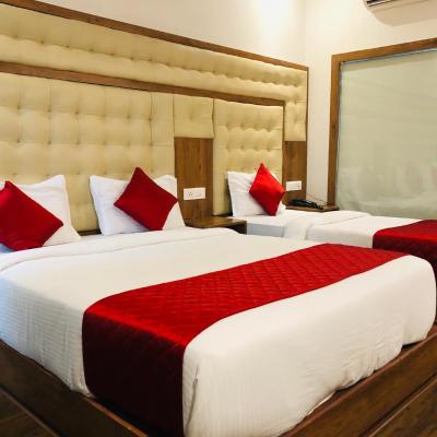 Hotel BKC Garden - Near US Embassy Bkc Mumbai (6th floor, building no 11. S.R.A., Motilal Nehru Nagar Near Trade Centre, Bkc Road, Bandra East 400051 Mumbai)