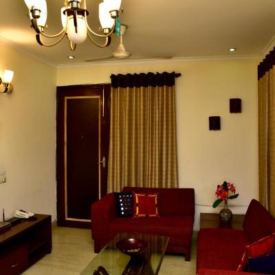 2BHK Comfortable Furnished Serviced Apartments in Hauz Khas - Woodpecker Apartments (D-1/30 HauzKhas (1st Floor) 110016 New Delhi)