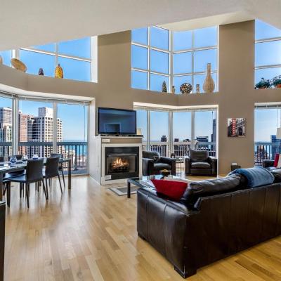 The Penthouse at Grand Plaza (540 North State Street IL 60654 Chicago)