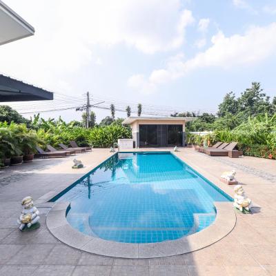Relax Garden House (159 Moo2 T.Donkeaw A.Sarapee, Chiang Mai 50140 50140 Chiang Mai)