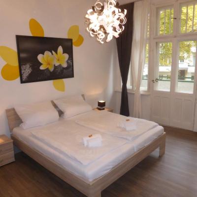 Apartments Dahlie & Nelke (Manteuffelstr.17.2 12203 Berlin)