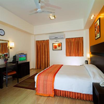 Chateau Windsor Hotel - Marine Drive (86 Veer Nariman Road, Churchgate 400020 Mumbai)