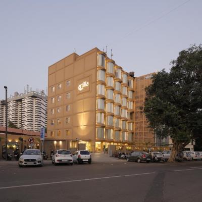 Artilla Inn (Opposite Town Hall , At, Swami Vivekanand Bridge, Ellisbridge, 380006 Ahmedabad)