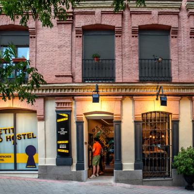 Petit Hostel La Latina (Ronda de Segovia 14 28005 Madrid)