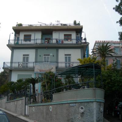 B&B La Nave (Via Posillipo 176 80123 Naples)