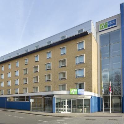 Holiday Inn Express Earls Court, an IHG Hotel (295 North End Rd, Earls Court W14 9NS Londres)