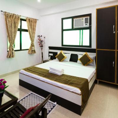 Hotel Taj Niwas (B-25,taj nagri-2 near cng pump,fatehabad road 282001 Agra)