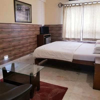Malik Guest House (39A, Harish Mukherjee Road 700025 Kolkata)