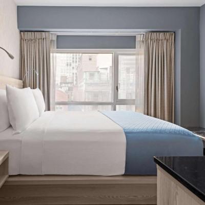 Wingate by Wyndham New York Midtown South/5th Ave (11 West 37th St NY 10018 New York)