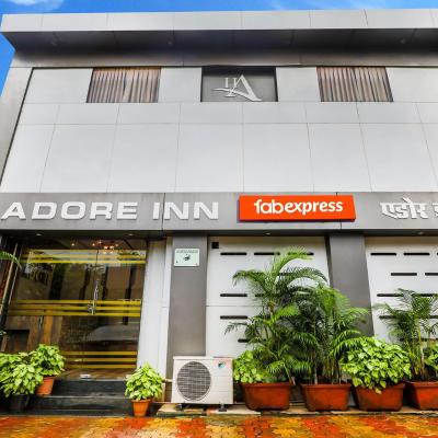 FabExpress Adore Inn (90 Feet Road, Opposite Peninsula Grand, Sakinaka, Andheri (E) Opposite Peninsula Grand 400072 Mumbai)