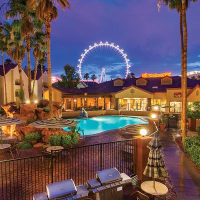 Holiday Inn Club Vacations at Desert Club Resort, an IHG Hotel (3950 Koval Lane NV 89109 Las Vegas)