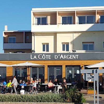 Hotel Cote d'Argent (3 Boulevard De La Plage 33680 Lacanau-Océan)