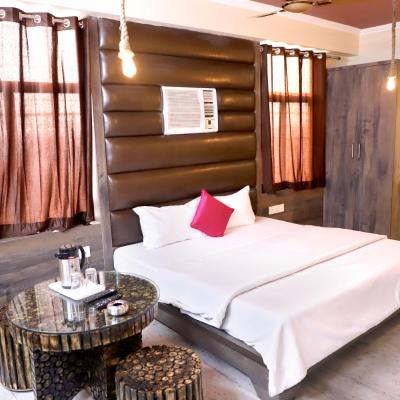 HOTEL STAR INN (HOTEL STAR INN CANARA BANK MAIN KALWAR ROAD JHOTWARA 302012 Jaipur)