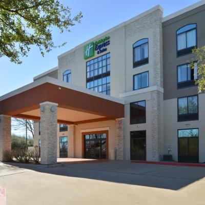 Holiday Inn Express & Suites Austin North Central, an IHG Hotel (8500 North I 35, Austin, TX 78753 United States TX 78753 Austin)