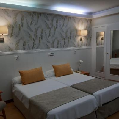 Hotel Almirante (Paseo de Ronda, 54 15011 La Corogne)