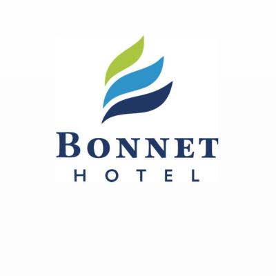 Bonnet Hotel Surabaya (Jalan Manyar Kertoarjo V No 62 60285 Surabaya)