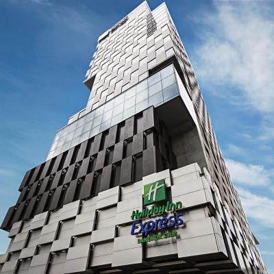 Holiday Inn Express Bangkok Siam, an IHG Hotel (889 Rama 1 Road, Wang Mai Pathumwan 10330 Bangkok)