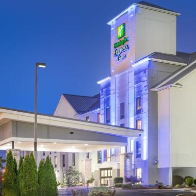 Holiday Inn Express Hotel & Suites Louisville East, an IHG Hotel (1520 Alliant Drive KY 40299 Louisville)