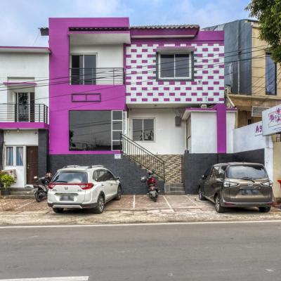 RedDoorz near Tomang 2 (RT.2/RW.1, Jl. Anggrek Neli Murni No.10 Kemanggisan, Palmerah 11480 Jakarta)