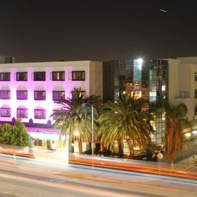 Garden Suite Hotel and Resort (681 South Western Avenue CA 90005 Los Angeles)