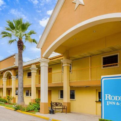 Rodeway Inn & Suites Houston near Medical Center (6712 Morningside Drive TX 77030 Houston)