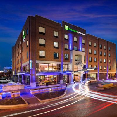 Holiday Inn Express & Suites Oklahoma City Downtown - Bricktown, an IHG Hotel (101 East Main Street OK 73104 Oklahoma City)