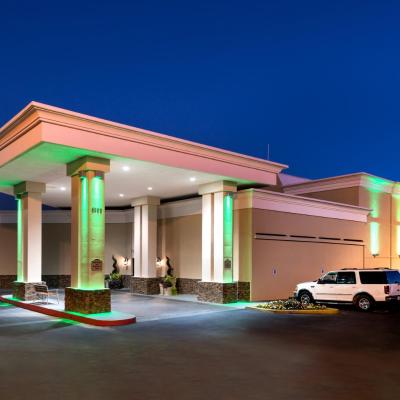 Photo Holiday Inn Hotel & Suites Oklahoma City North, an IHG Hotel