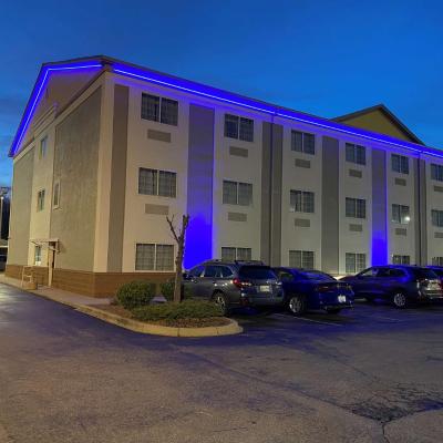 Photo SureStay Plus by Best Western Louisville Airport Expo