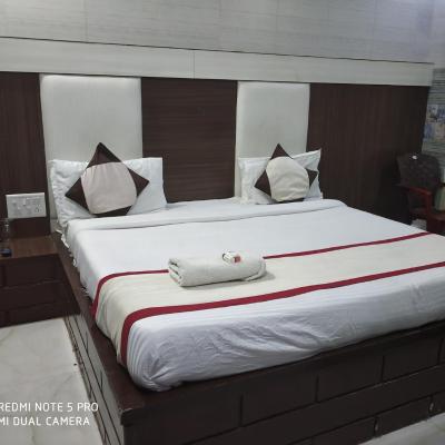 Hotel Ravi Agra (Taj Nagri Phase 1 shilpgram Road Agra 282001 Agra)