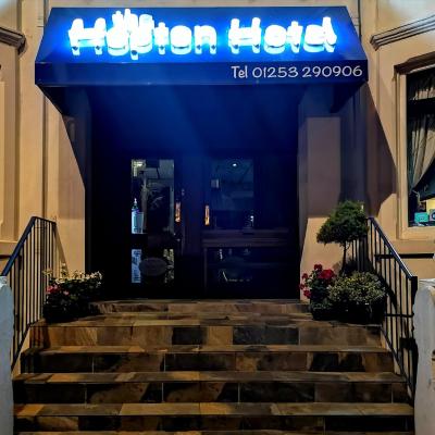 The Hopton Hotel (3,5 & 7 Hopton Road FY1 6EA Blackpool)