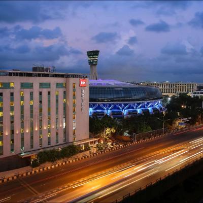 ibis Mumbai Airport - An Accor Brand (Nehru Road, Ville parle (E), Western Expressway, Near Domestic Airport 400099 Mumbai)
